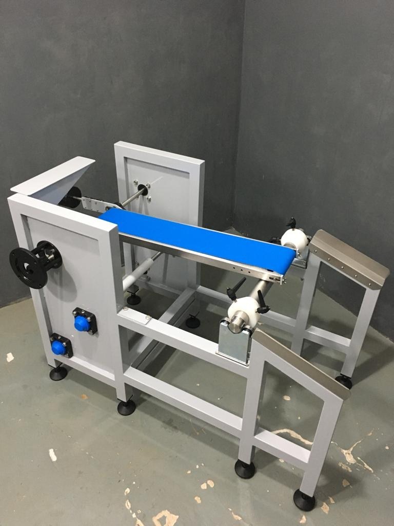 Módulo porta bobinas terminado en taller, antes de instalarse en la línea